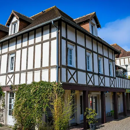 Le Repaire Du Conquerant דירה *