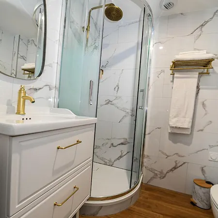Le Repaire Du Conquerant Apartment
